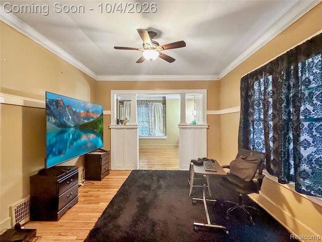584 Algonquin Street, Detroit, MI 48215