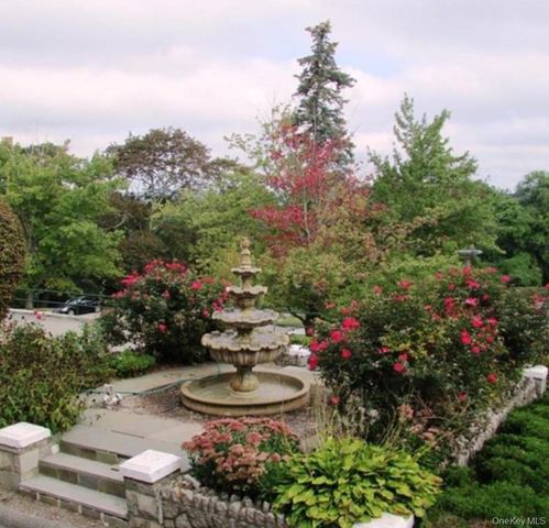 5209 Villa At The, Peekskill, NY 10566