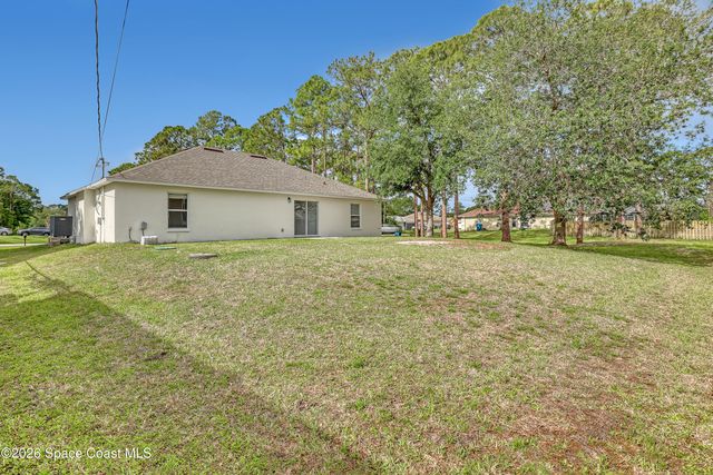 1561 Sandusky Street SE, Palm Bay, FL 32909