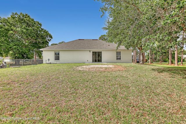 1561 Sandusky Street SE, Palm Bay, FL 32909