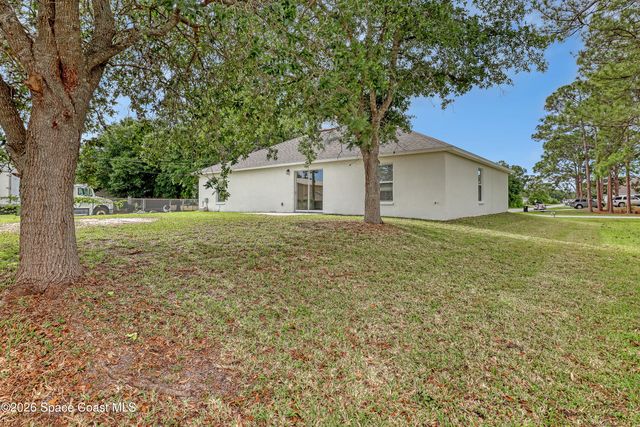 1561 Sandusky Street SE, Palm Bay, FL 32909