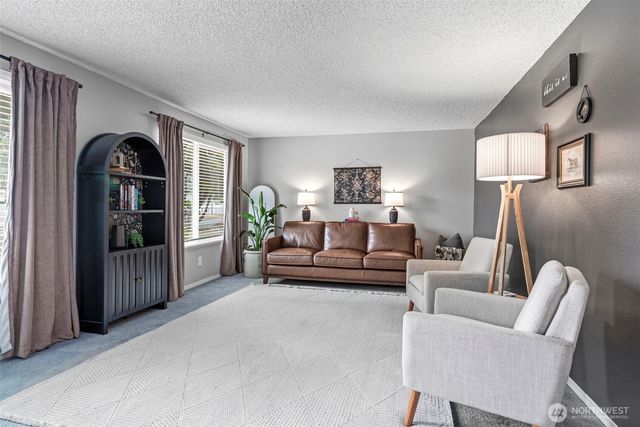 341 Fir Avenue, Woodland, WA 98674