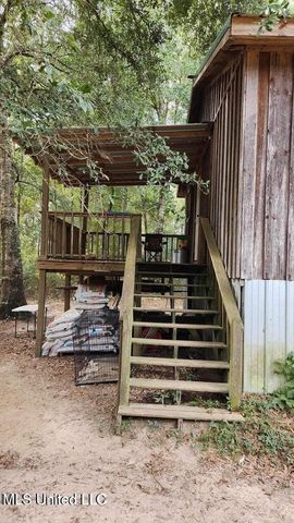 281 Cooks Corner Road, Lucedale, MS 39452