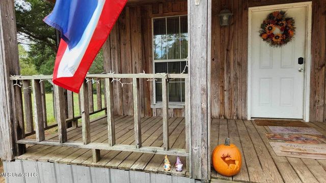 281 Cooks Corner Road, Lucedale, MS 39452