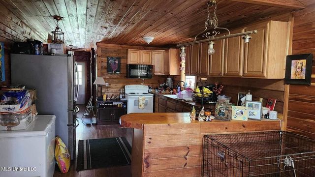 281 Cooks Corner Road, Lucedale, MS 39452