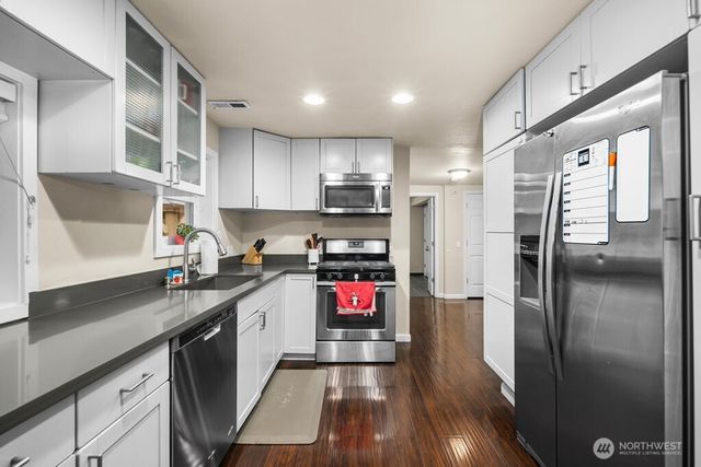 4706 Picnic Point Road, Edmonds, WA 98026