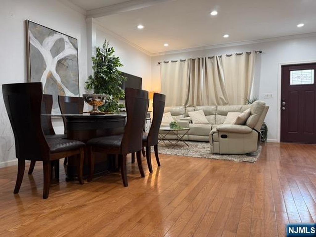 6909 Polk, Guttenberg, NJ 07093