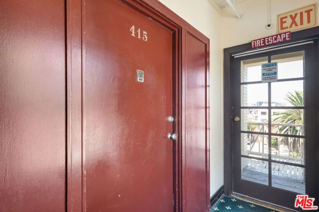2121 James M Wood Boulevard 415, Los Angeles, CA 90006