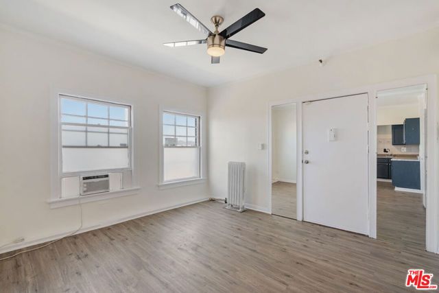 2121 James M Wood Boulevard 415, Los Angeles, CA 90006