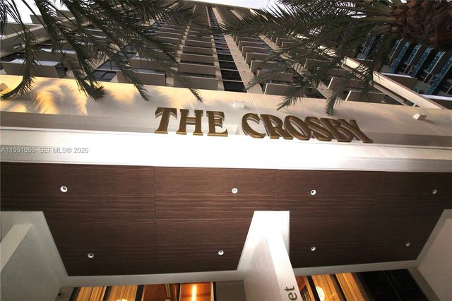 698 NE 1st Ave 2114, Miami, FL 33132