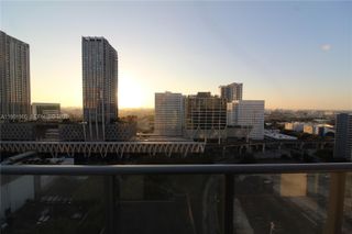 698 NE 1st Ave 2114, Miami, FL 33132