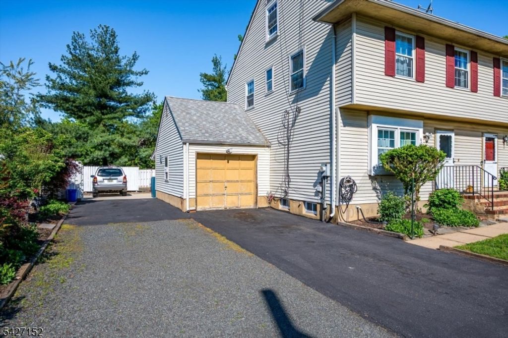 426 Frederick Ave, South Plainfield Boro, NJ 07080 — photo 3
