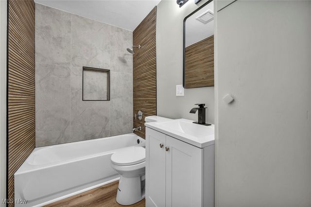 127 Palmetto Avenue, Akron, OH 44301