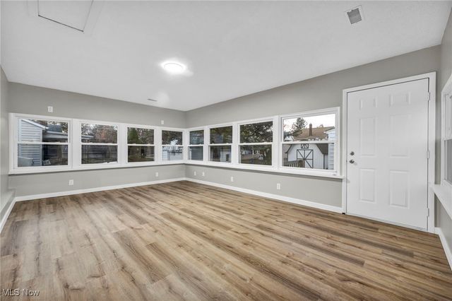 127 Palmetto Avenue, Akron, OH 44301