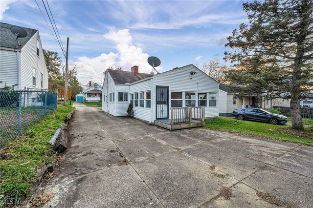 127 Palmetto Avenue, Akron, OH 44301