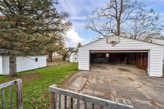 127 Palmetto Avenue, Akron, OH 44301