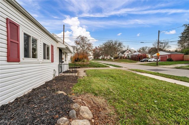 127 Palmetto Avenue, Akron, OH 44301