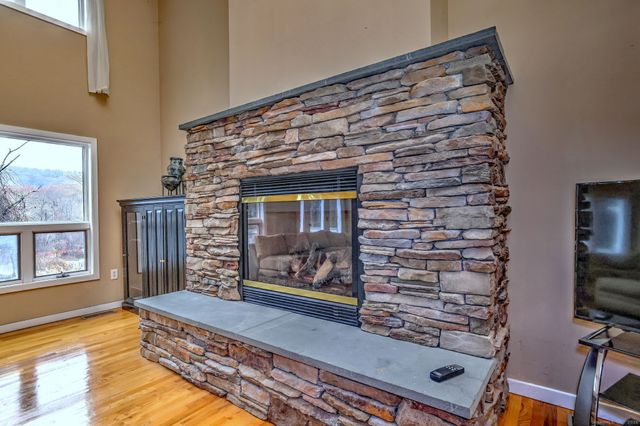 170 Calamus Meadow Road, Hamden, CT 06514