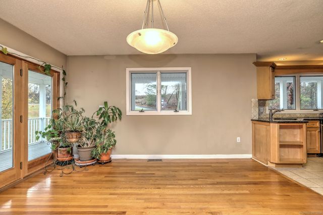 170 Calamus Meadow Road, Hamden, CT 06514