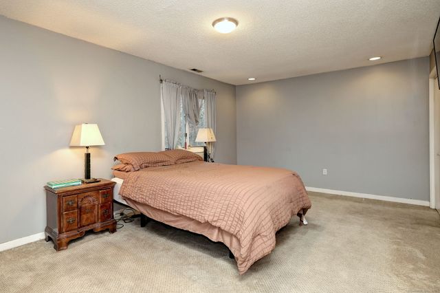 170 Calamus Meadow Road, Hamden, CT 06514