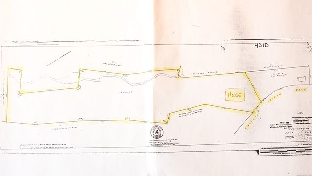 170 Calamus Meadow Road, Hamden, CT 06514