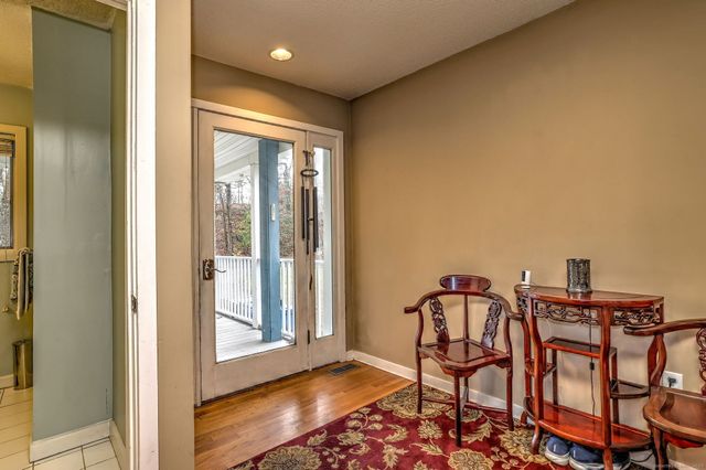 170 Calamus Meadow Road, Hamden, CT 06514