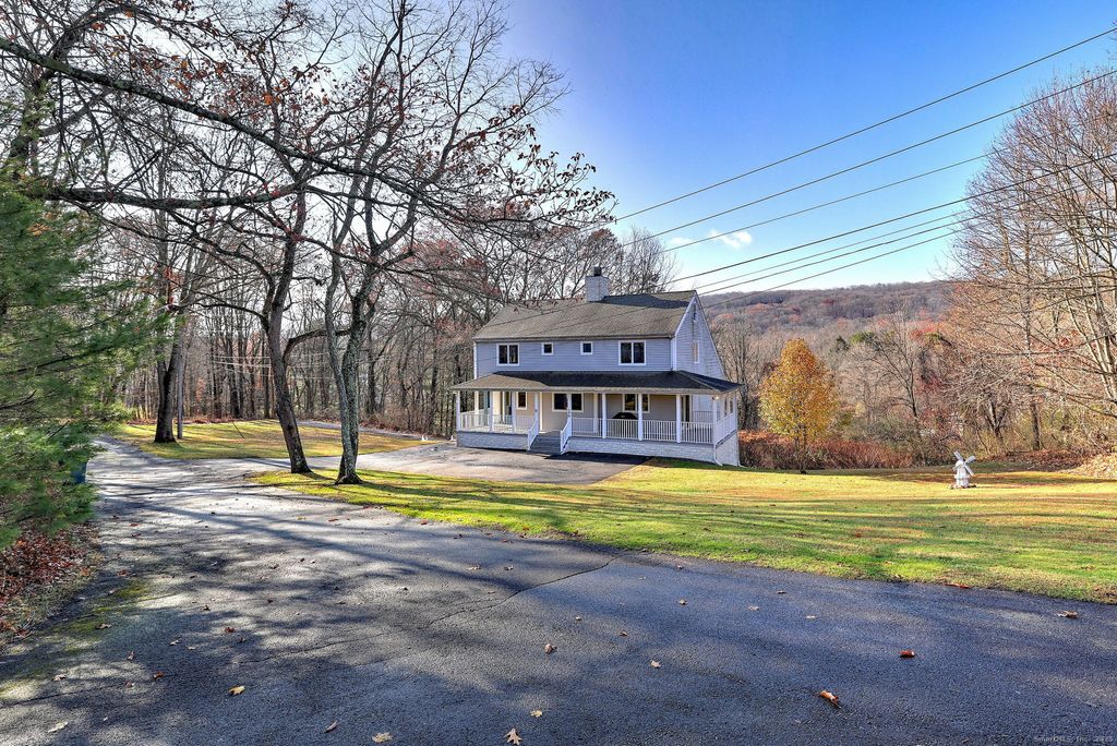 170 Calamus Meadow Road, Hamden, CT 06514