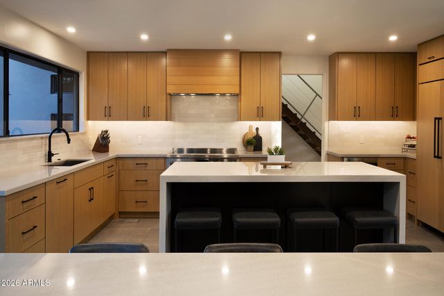 10040 E HAPPY VALLEY Road 401, Scottsdale, AZ 85255