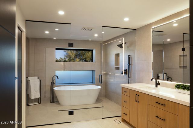 10040 E HAPPY VALLEY Road 401, Scottsdale, AZ 85255