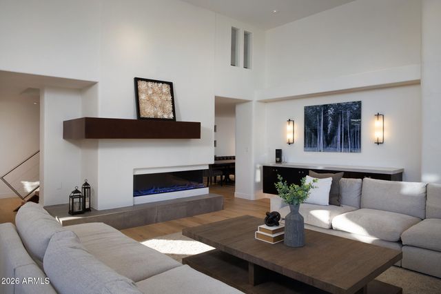 10040 E HAPPY VALLEY Road 401, Scottsdale, AZ 85255