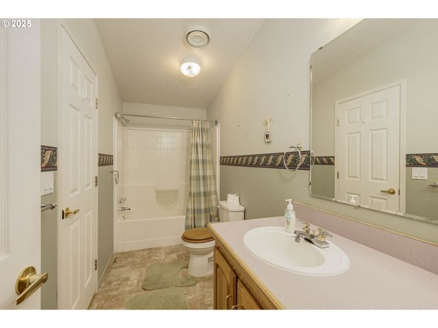 1156 Sw WESTVALE St, Mc Minnville, OR 97128