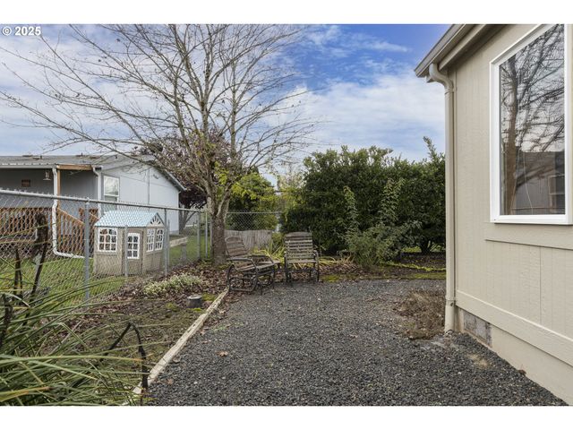 1156 Sw WESTVALE St, Mc Minnville, OR 97128