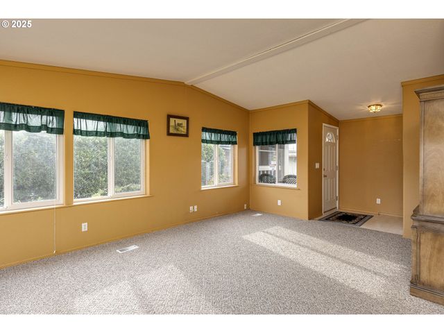 1156 Sw WESTVALE St, Mc Minnville, OR 97128