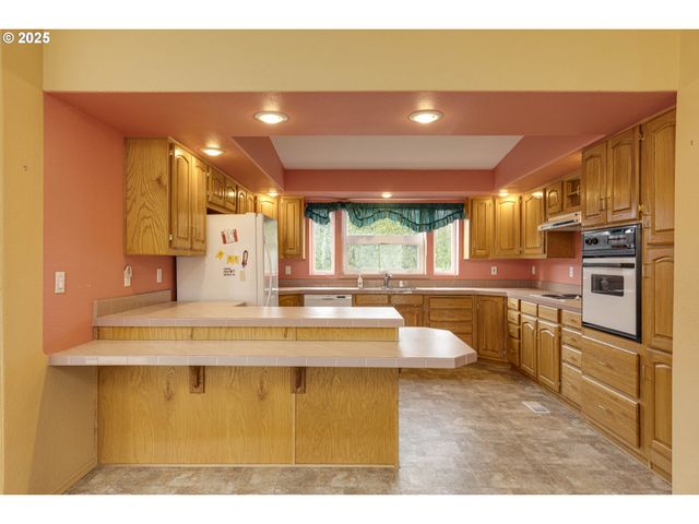 1156 Sw WESTVALE St, Mc Minnville, OR 97128