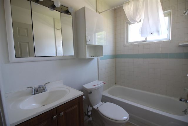 34740 Beaconsfield Street, Clinton Township, MI 48035