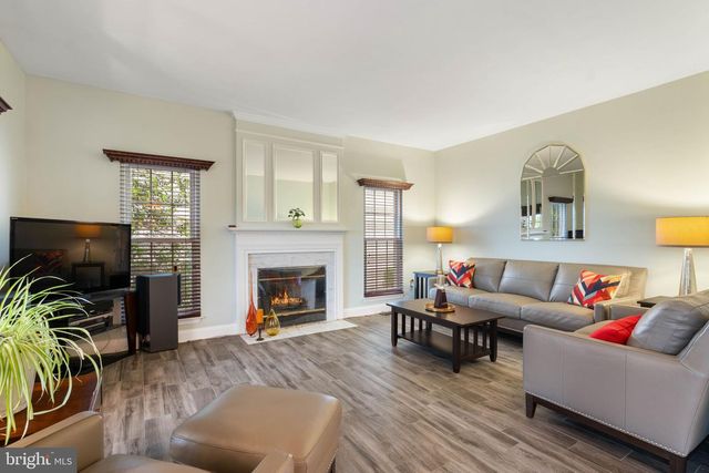 20617 AVALON CT, Sterling, VA 20165