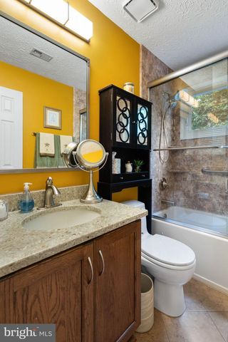 20617 AVALON CT, Sterling, VA 20165