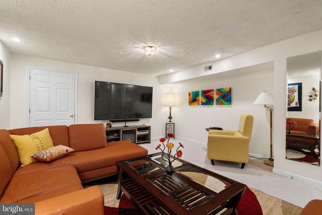 20617 AVALON CT, Sterling, VA 20165