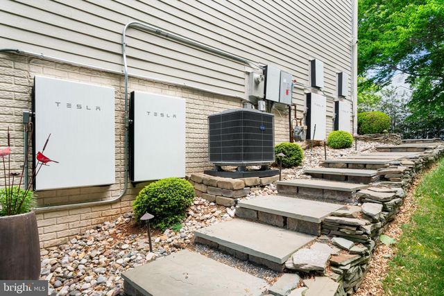 20617 AVALON CT, Sterling, VA 20165