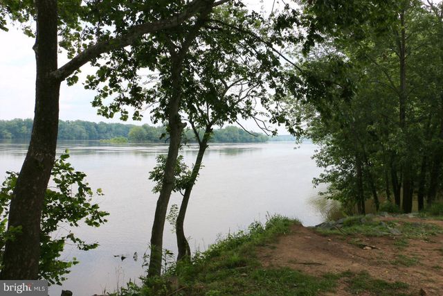 20617 AVALON CT, Sterling, VA 20165