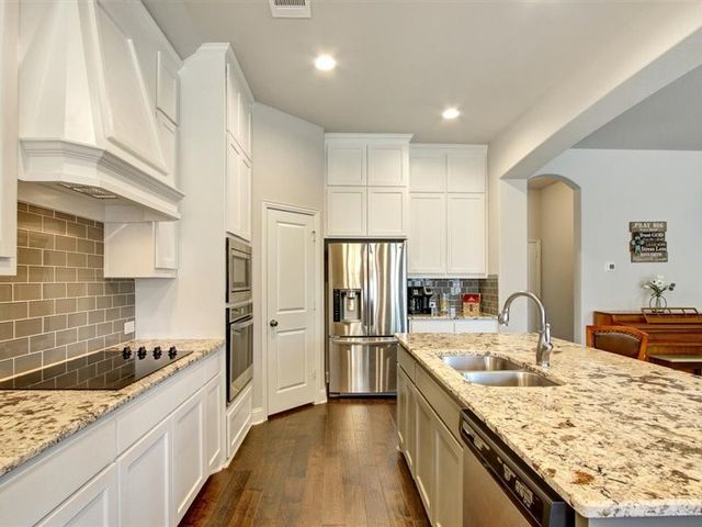 433 Garden Tree Trail, Midlothian, TX 76065