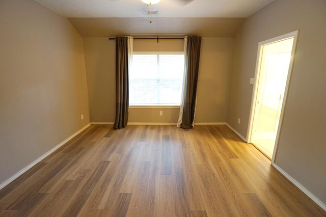 126 E Stedhill Loop, The Woodlands, TX 77384