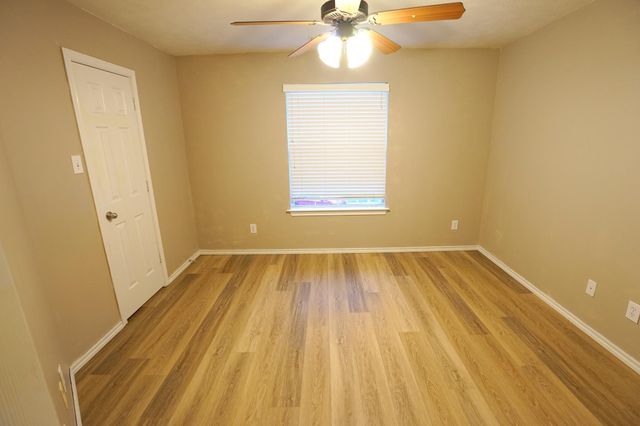 126 E Stedhill Loop, The Woodlands, TX 77384