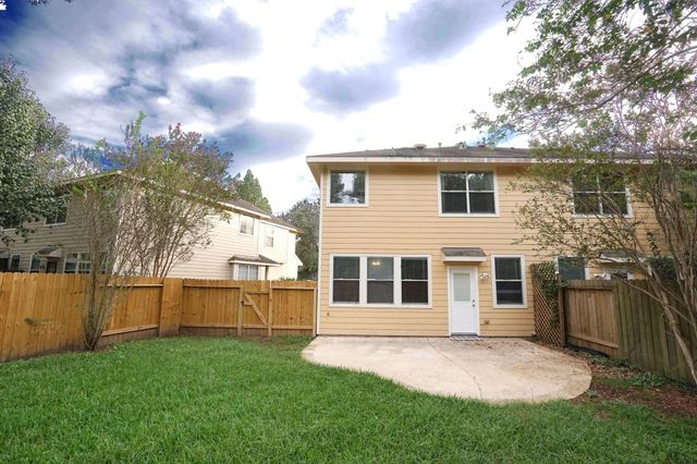 126 E Stedhill Loop, The Woodlands, TX 77384