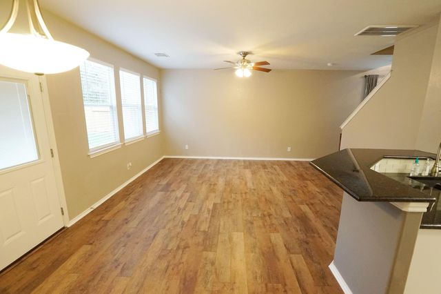 126 E Stedhill Loop, The Woodlands, TX 77384