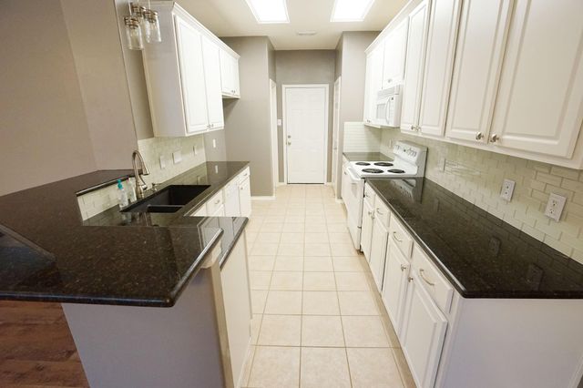 126 E Stedhill Loop, The Woodlands, TX 77384