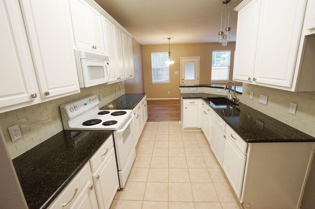 126 E Stedhill Loop, The Woodlands, TX 77384