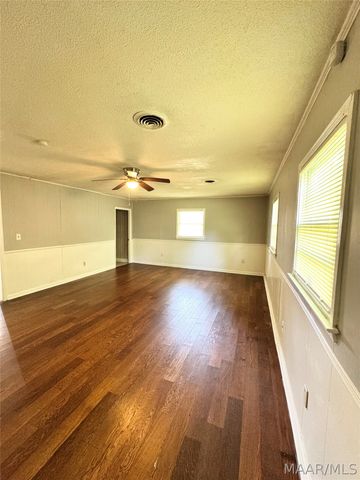 4426 NARROW LANE Road, Montgomery, AL 36116