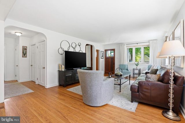 1006 HILL AVE, Langhorne, PA 19047