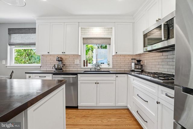 1006 HILL AVE, Langhorne, PA 19047